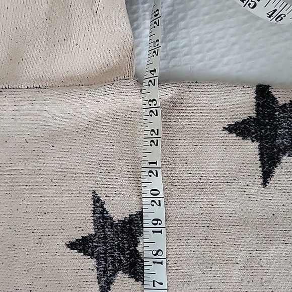 Woman's Cardigan - Picture 4 of 6